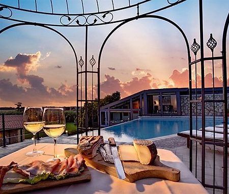 Agriturismo Valle Del Marta تاركوينيا المظهر الخارجي الصورة